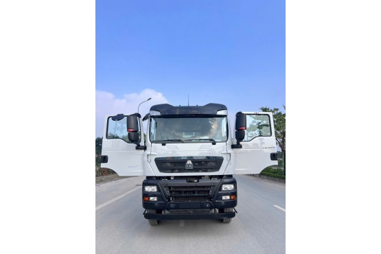 XE BỒN TRỘN BÊ TÔNG 14 KHỐI HOWO TX350 4 CHÂN